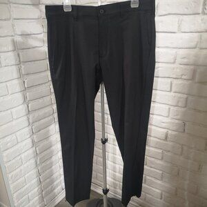 Ben Hogan Men's Size 32/30 Black Lightweight Zipper & Button Closure Golf Pants